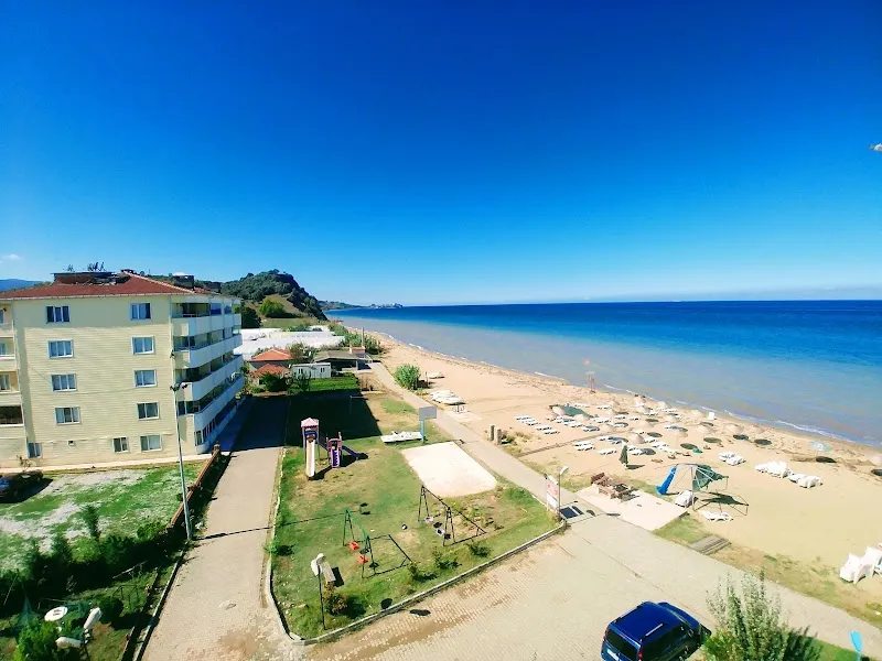 Akraba Beach