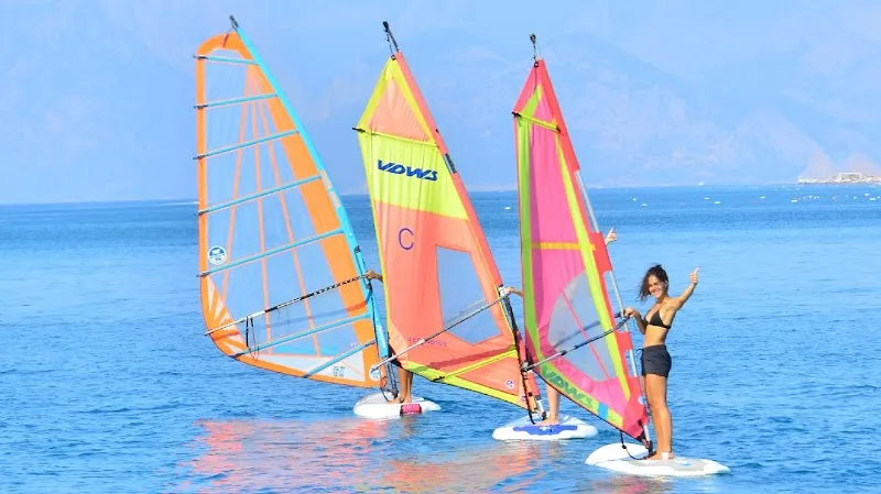 Antalya Windsurf Center "Windsurf Lesson & SUP Rental & Catamaran sailing & Rüzgar Sörfü & Kürek Sörfü & Yelken" Deniz Suyu Sıcaklığı
