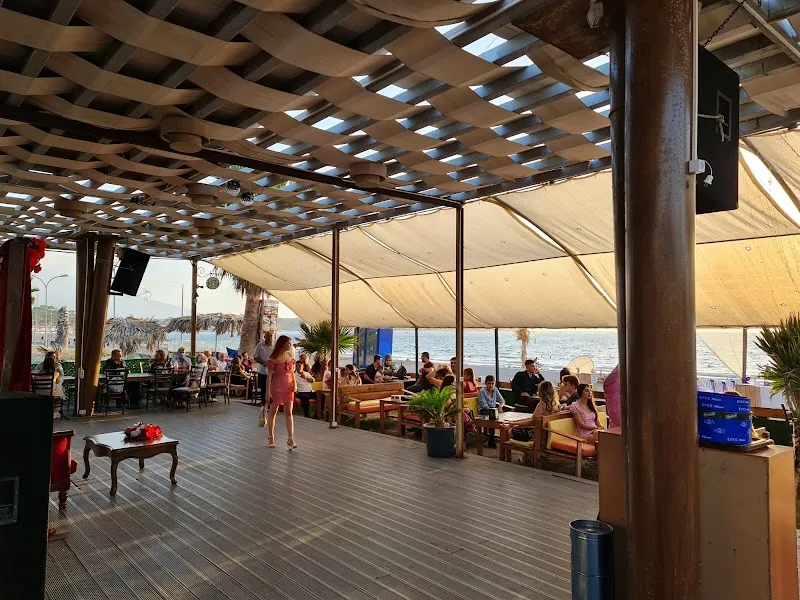 Arsuz Alvina Beach Plaj cafe restorant Deniz Suyu Sıcaklığı