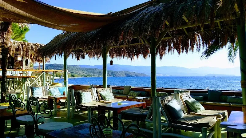 Congas Beach Bar