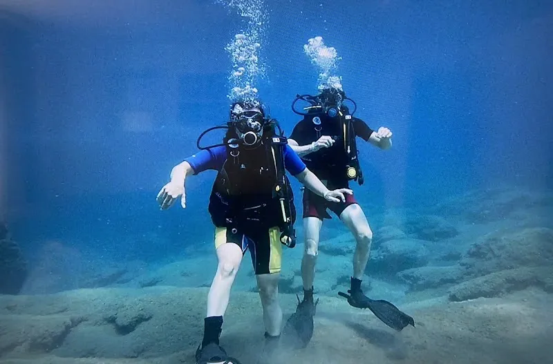 Crab Divers dive center Deniz Suyu Sıcaklığı