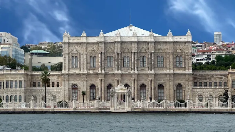 Dolmabahçe, Beşiktaş