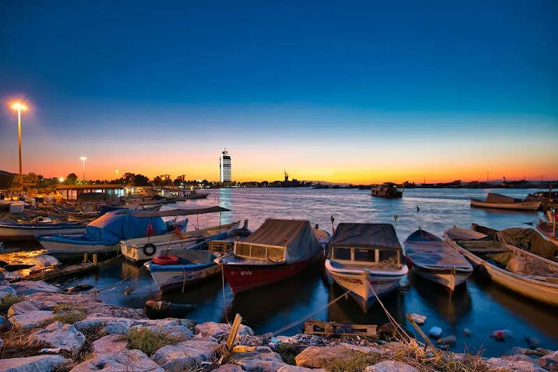 İzmir Marina