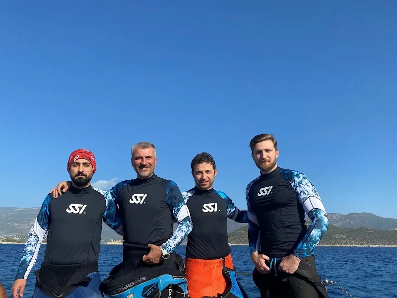 Marine Blue Diving Sports Deniz Suyu Sıcaklığı