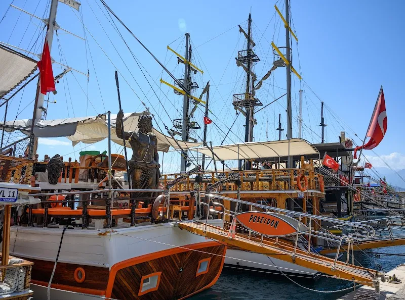 Yatch Tours