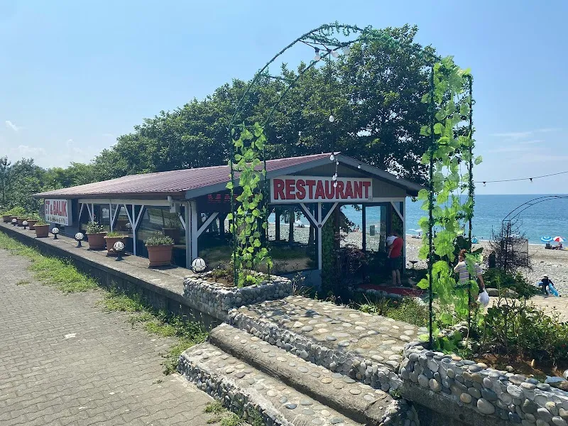 Yeniay Plajı